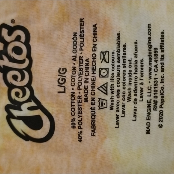 🔥🌶️   NWT junior medium and large  Flaming hot Cheetos crop top - Picture 4 of 4